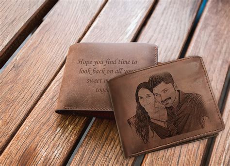 wallets with pictures engraved.